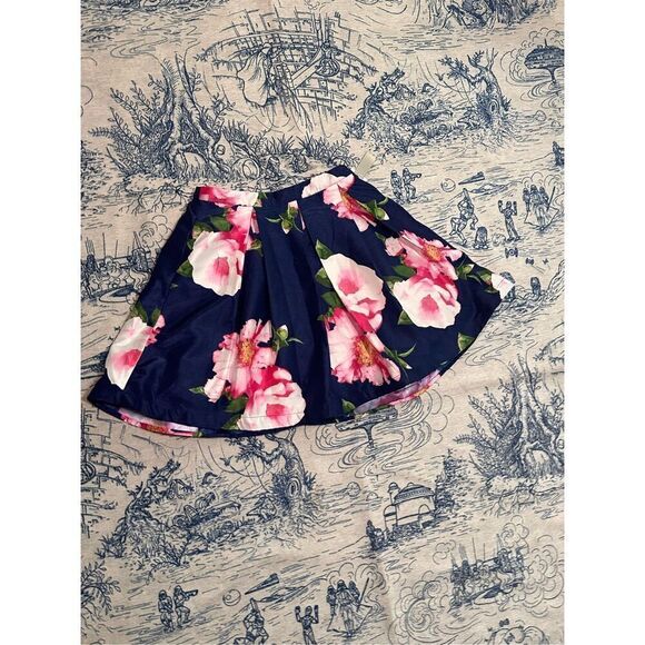 NEW WITH TAGS Beautiful Lady’s Sequin Hearts Womens Navy Floral Print midi A-Lin - Picture 7 of 9